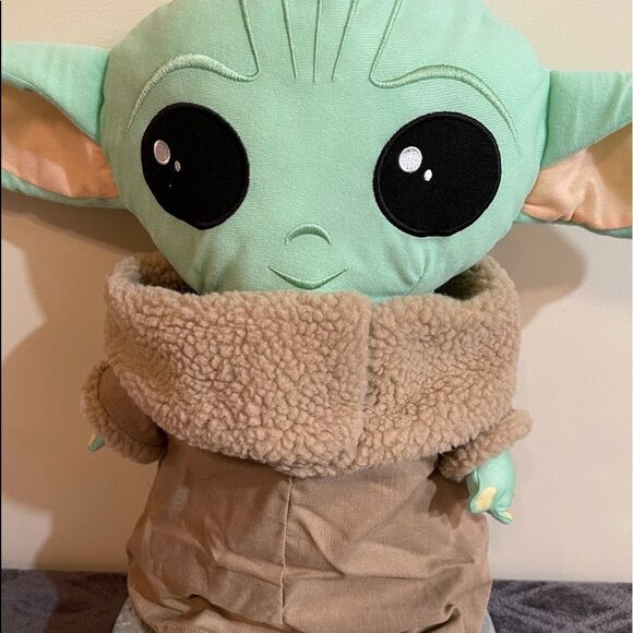 Disney Star Wars mandalorian The Child plush - Picture 3 of 9